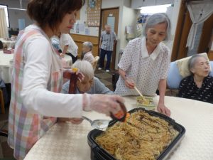 焼きそば作り2