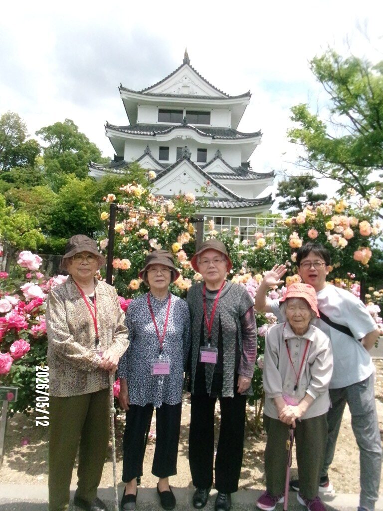 なづな城山公園バラ園外出